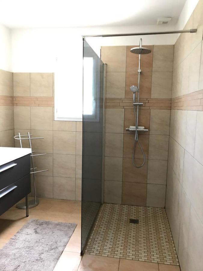 La Rosela De La Cite Bed & Breakfast Palaja Luaran gambar